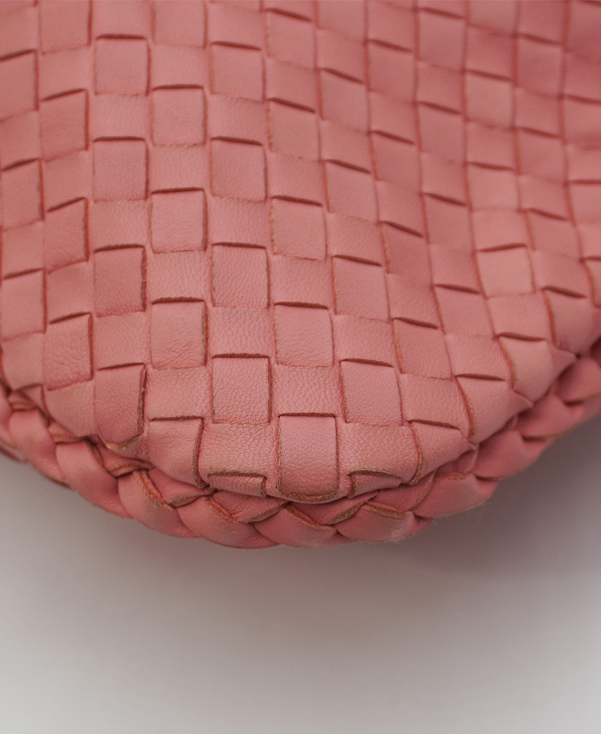 Intrecciato Hobo Bag Pink