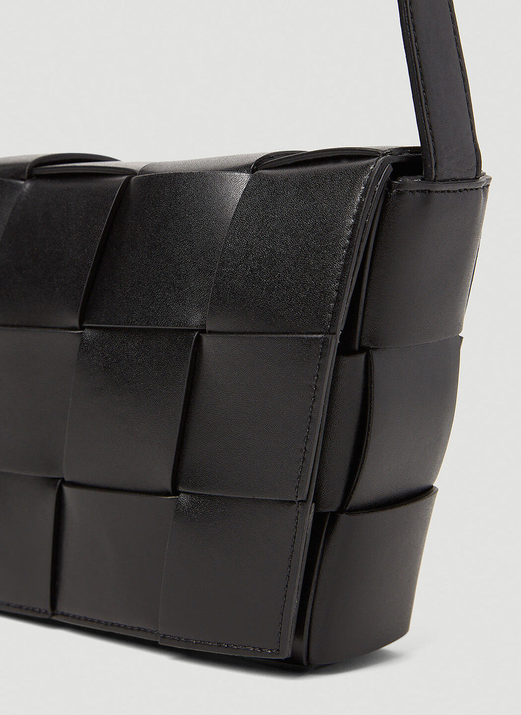 Bottega Veneta Men Speed Cassette Medium Crossbody Bag