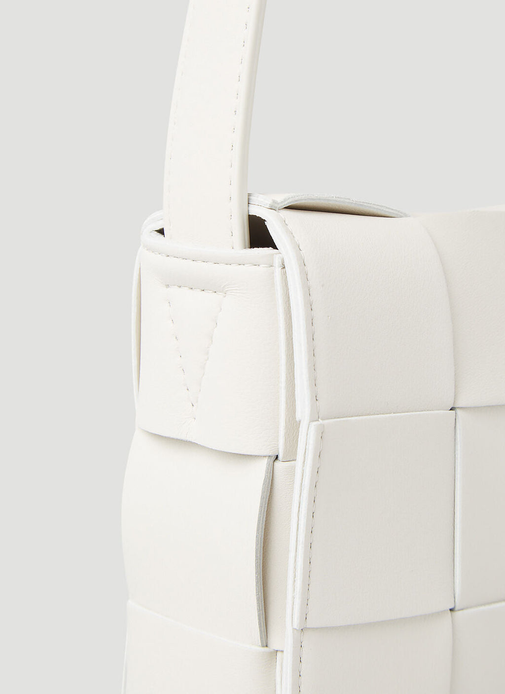 Bottega Veneta Women Cassette Shoulder Bag