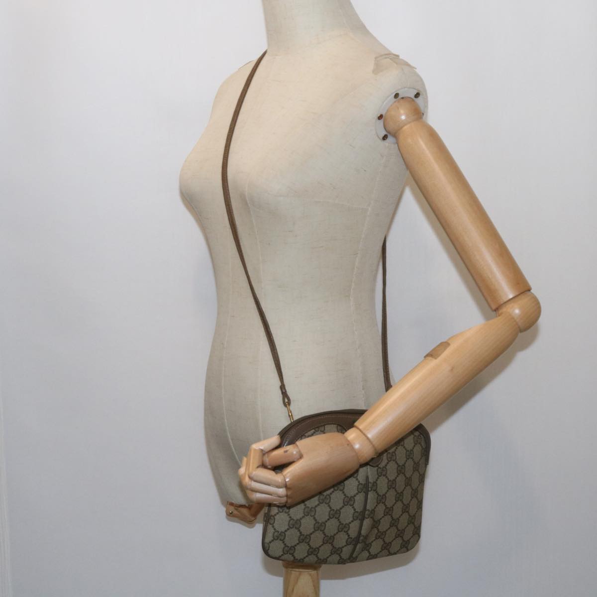 GUCCI GG Supreme Web Sherry Line Shoulder Bag Beige Red 904 02 047 bs10393