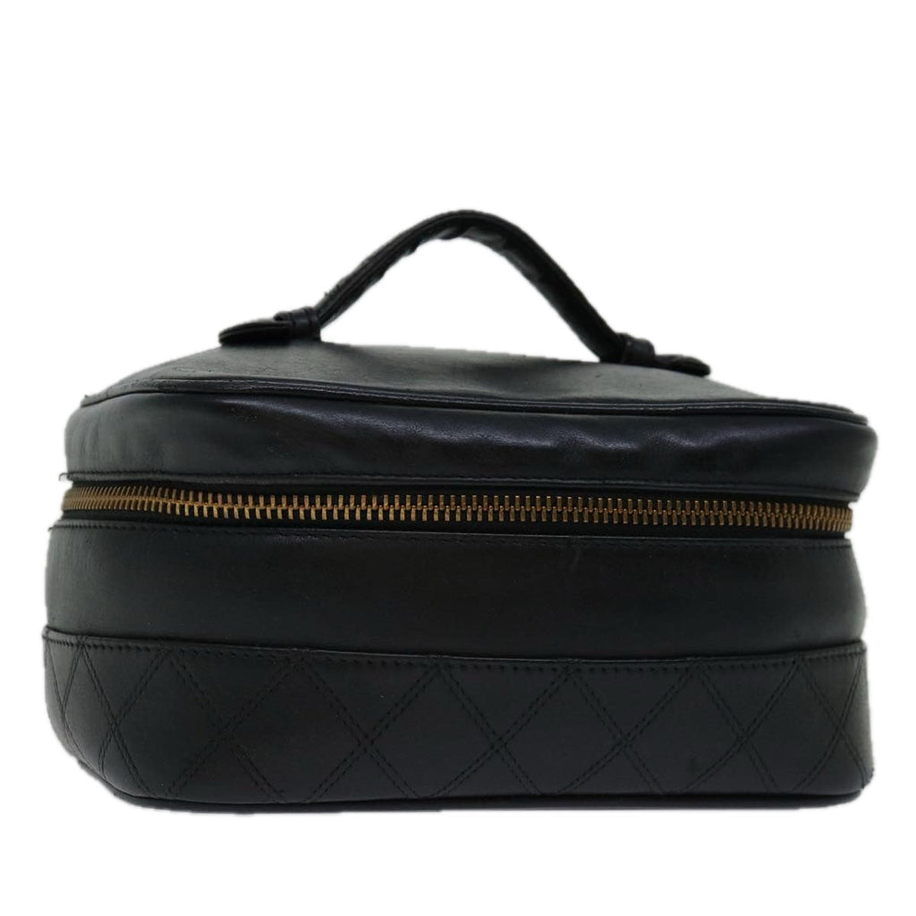 CHANEL Bicolole Vanity Cosmetic Pouch Leather Black CC bs13181