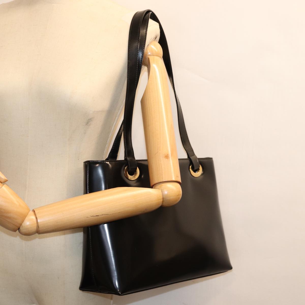 GUCCI Shoulder Bag Patent leather Black 002 2058 0480 0 bs13828