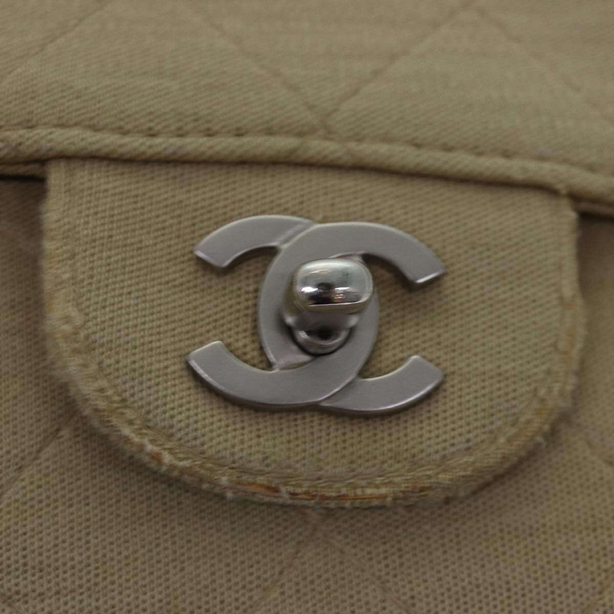 CHANEL Matelasse Turn Lock Chain Shoulder Bag Cotton Beige CC bs15107