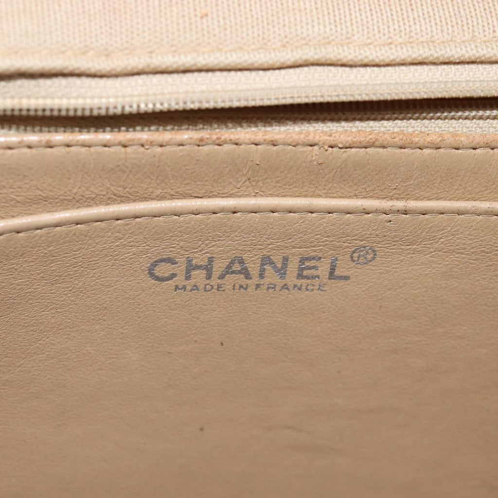 CHANEL Matelasse Turn Lock Chain Shoulder Bag Cotton Beige CC bs15107