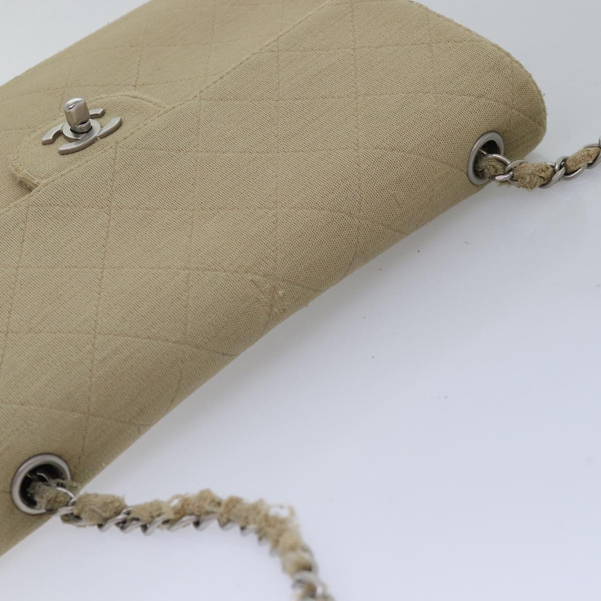 CHANEL Matelasse Turn Lock Chain Shoulder Bag Cotton Beige CC bs15107