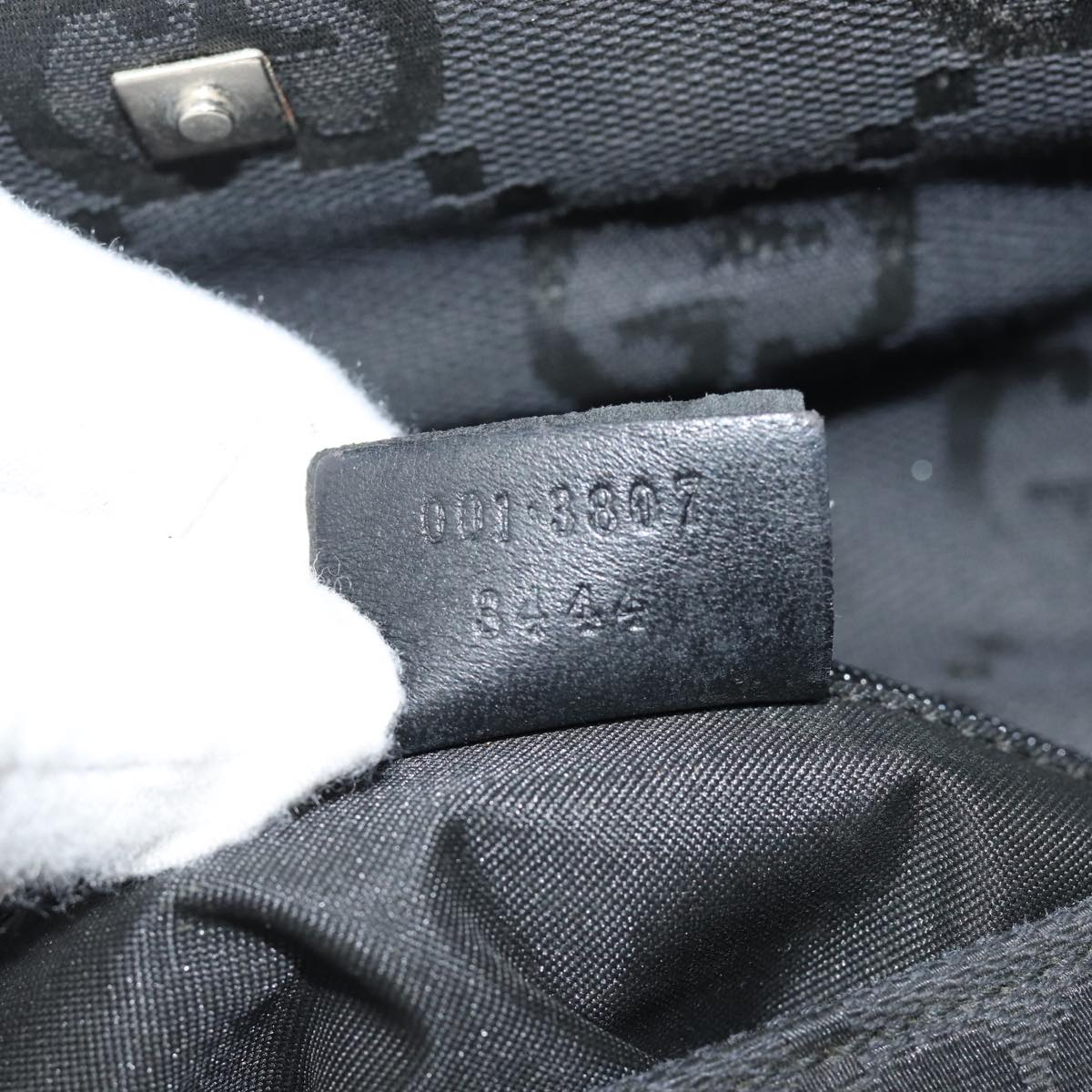 GUCCI GG Canvas Shoulder Bag Black bs15660