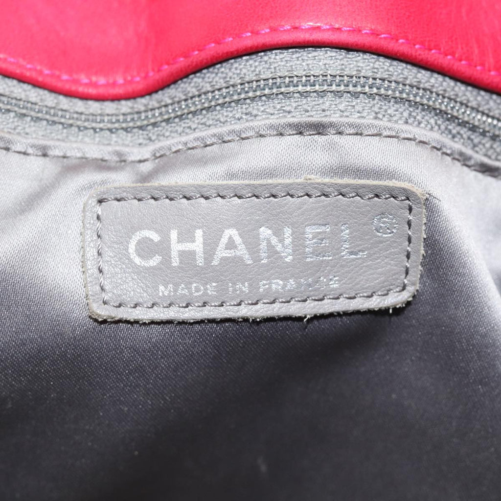 CHANEL Matelasse Chain Tote Bag Vinyl Pink CC bs15858