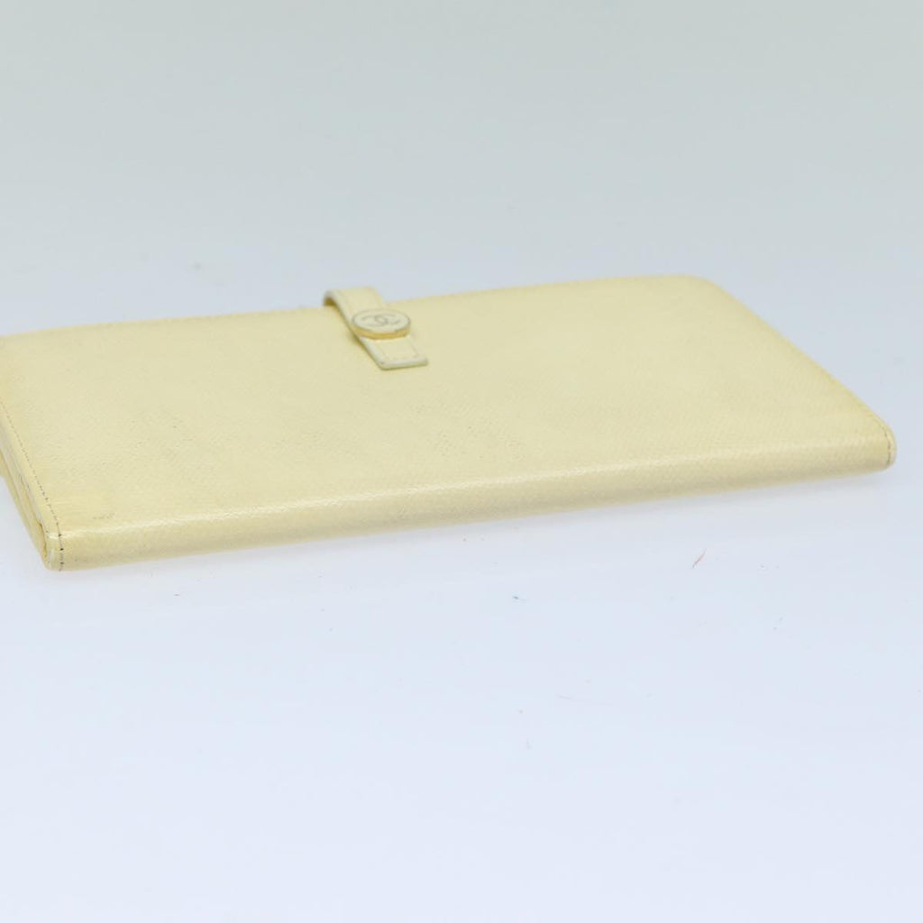 CHANEL COCO Mark Wallet Leather Vanilla CC bs15966