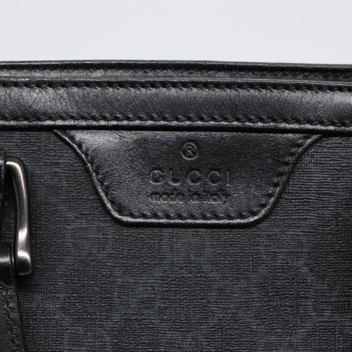 GUCCI GG Canvas Hand Bag Black 322072 bs17120