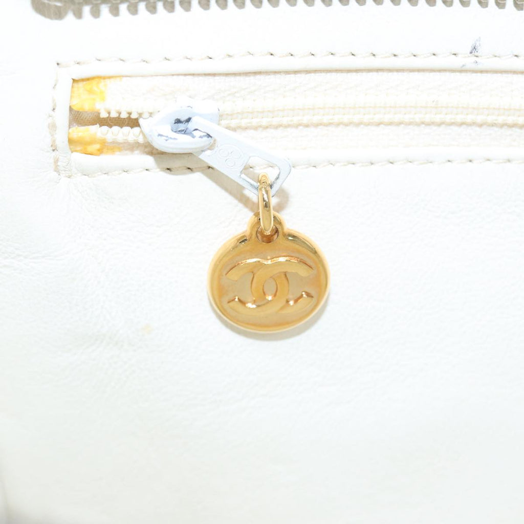 CHANEL Matelasse Shoulder Bag Lamb Skin White Gold CC bs17156