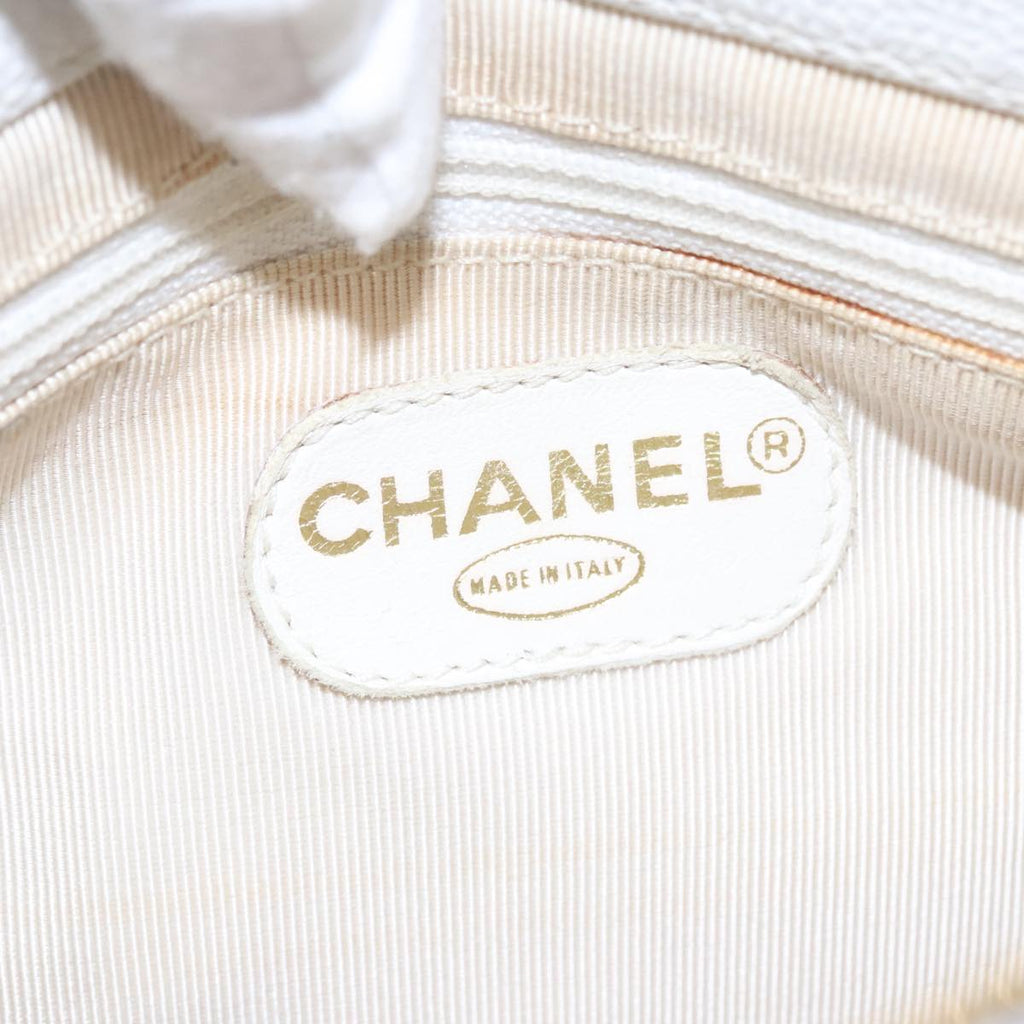 CHANEL Shoulder Bag Caviar Skin White Gold CC bs19456