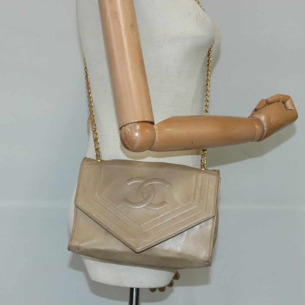 CHANEL Chain Shoulder Bag Lamb Skin Beige Gold CC bs19652