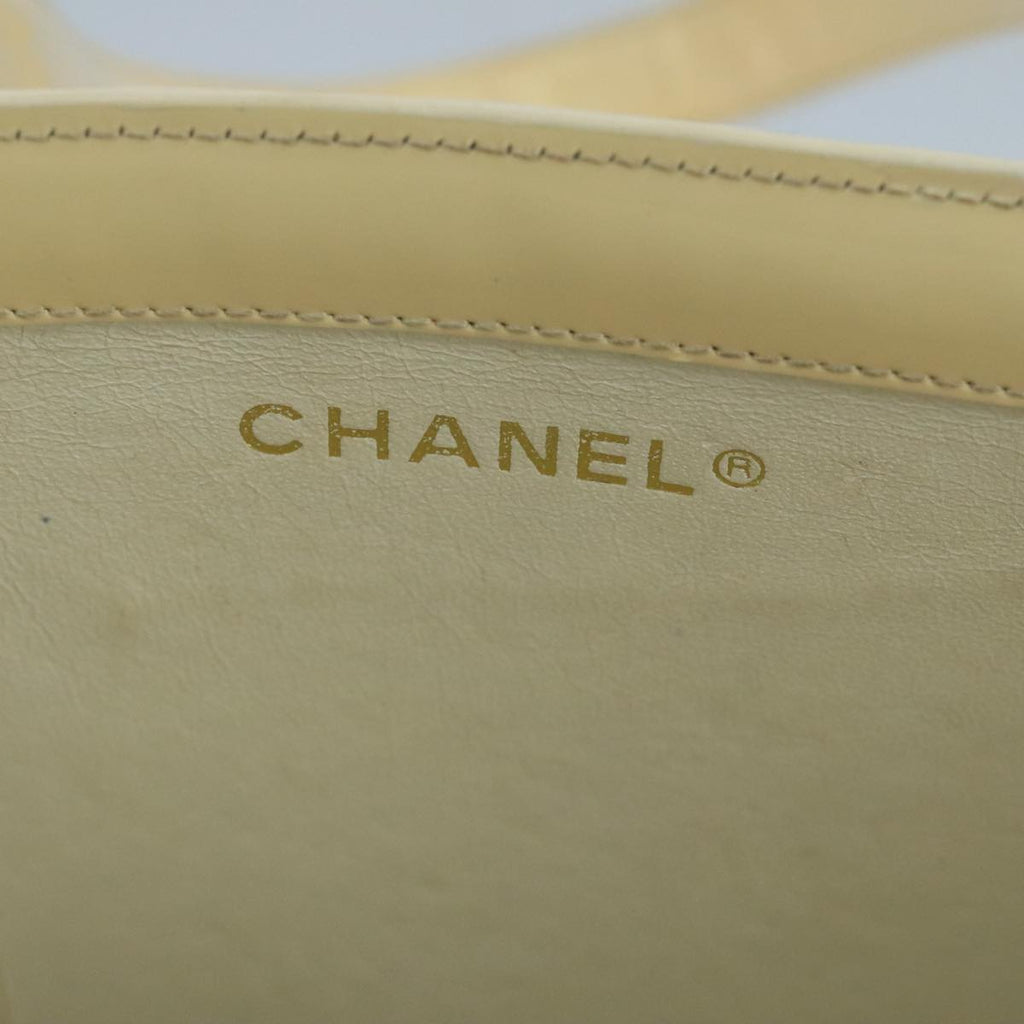 CHANEL Tote Bag Enamel White CC bs20237