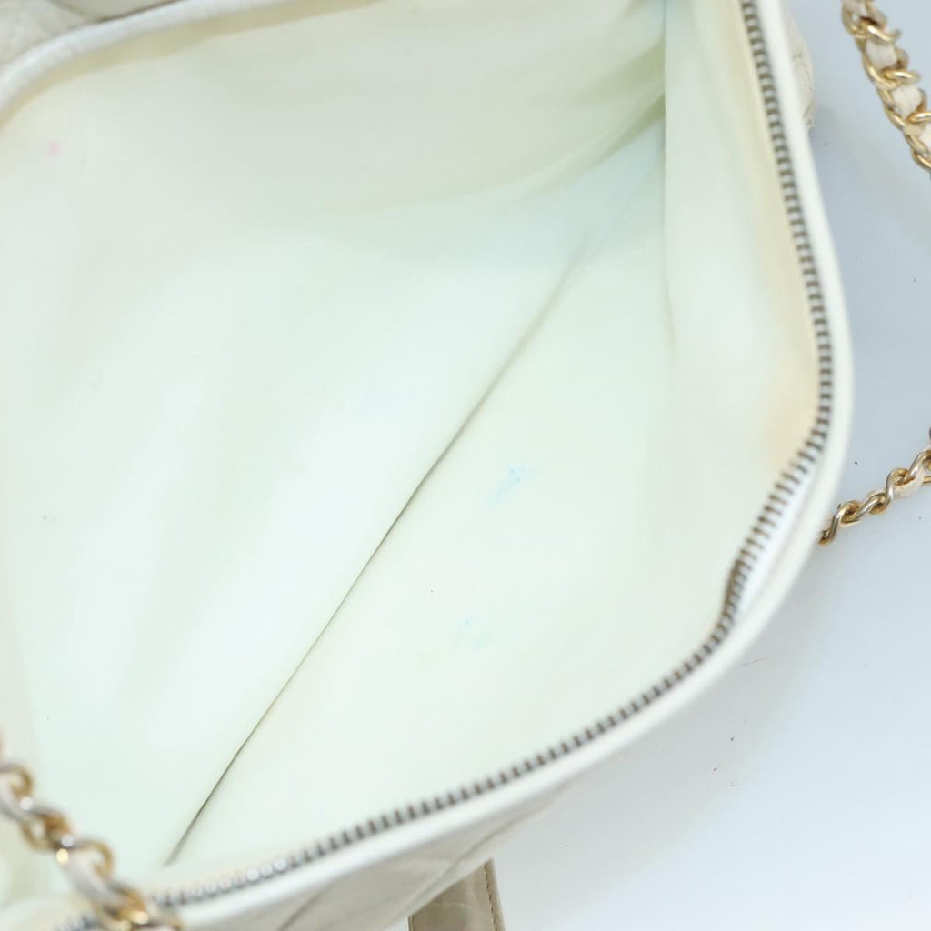 CHANEL Matelasse Chain Shoulder Bag Leather White Gold CC bs20903
