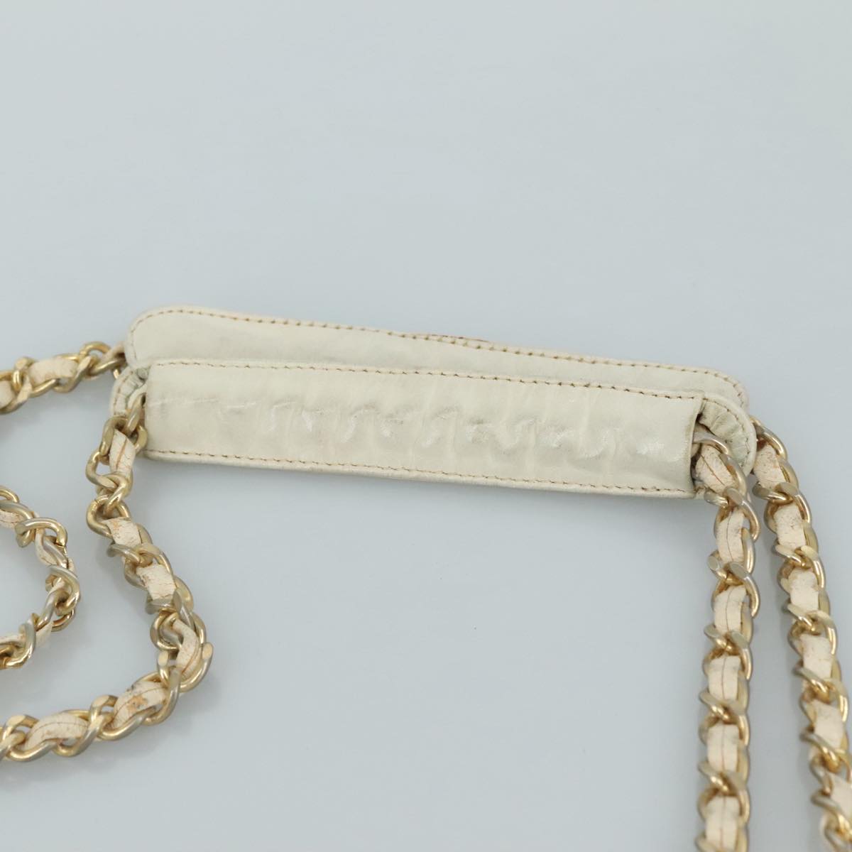 CHANEL Matelasse Chain Shoulder Bag Leather White Gold CC bs20903