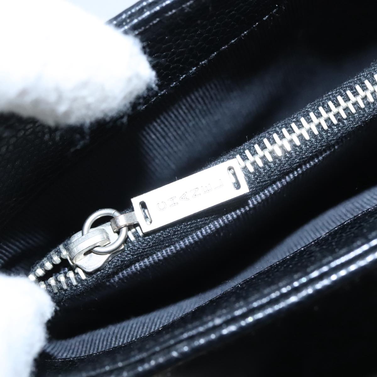 CHANEL Hand Bag Caviar Skin Black CC bs20918