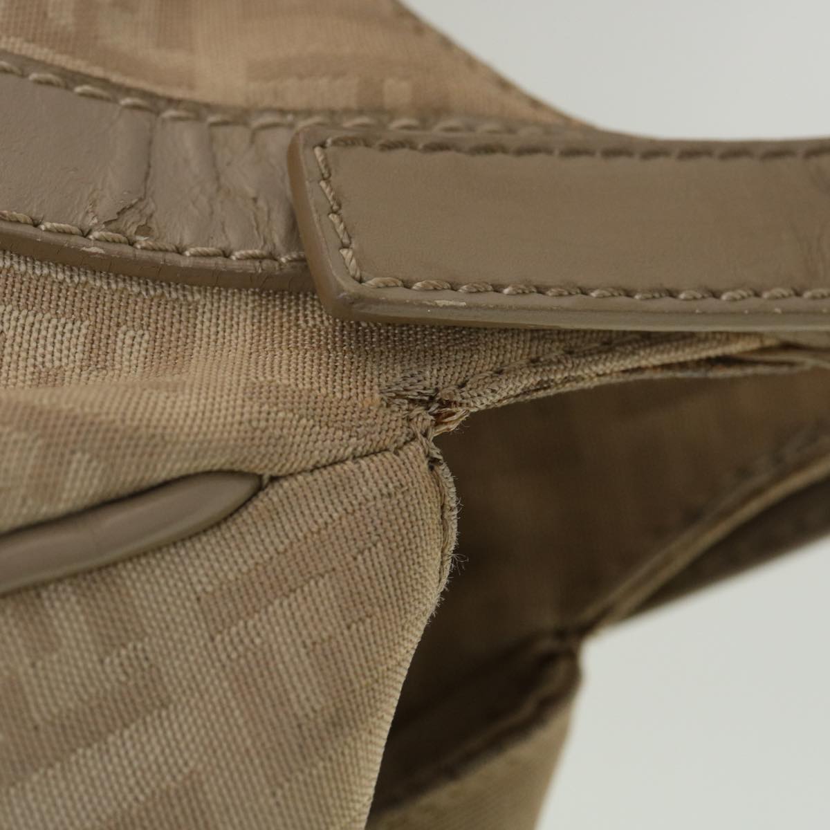 FENDI Zucchino Canvas Shoulder Bag Beige 2373-8BR091-KU7-048 bs4404