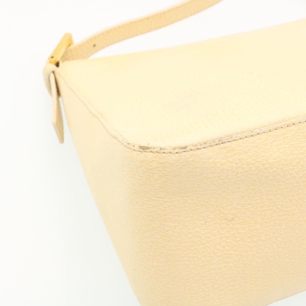 FENDI Mamma Baguette Shoulder Bag Leather Cream bs441