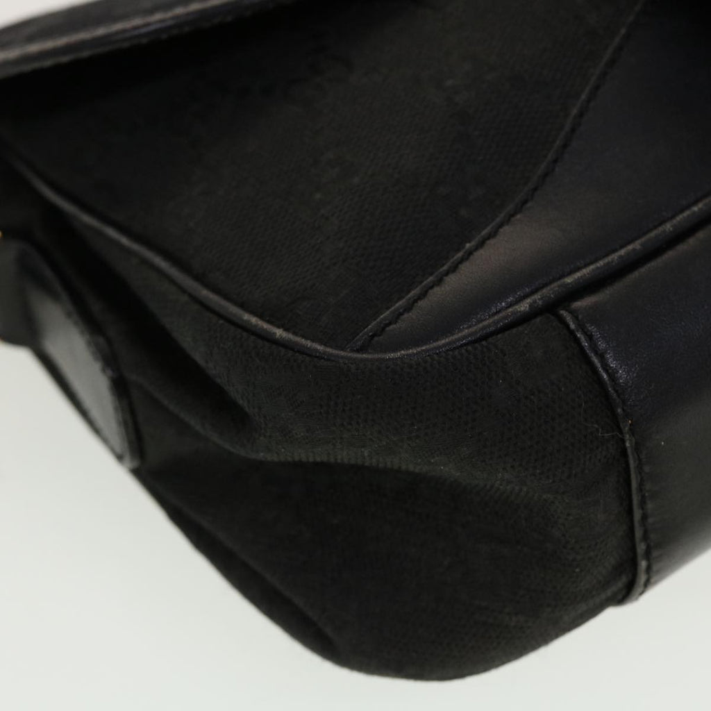 GUCCI GG Canvas Shoulder Bag Black bs5469