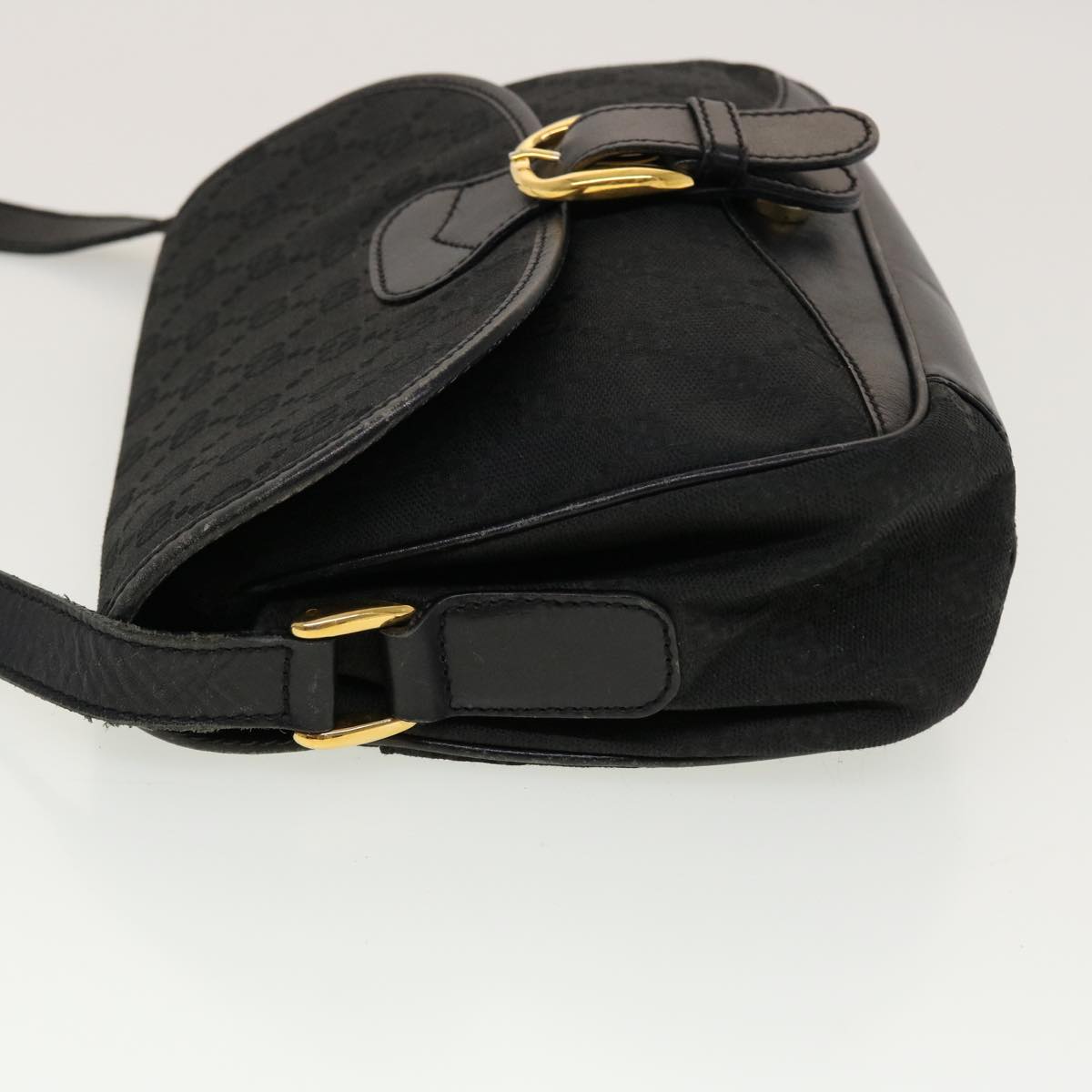 GUCCI GG Canvas Shoulder Bag Black bs5469