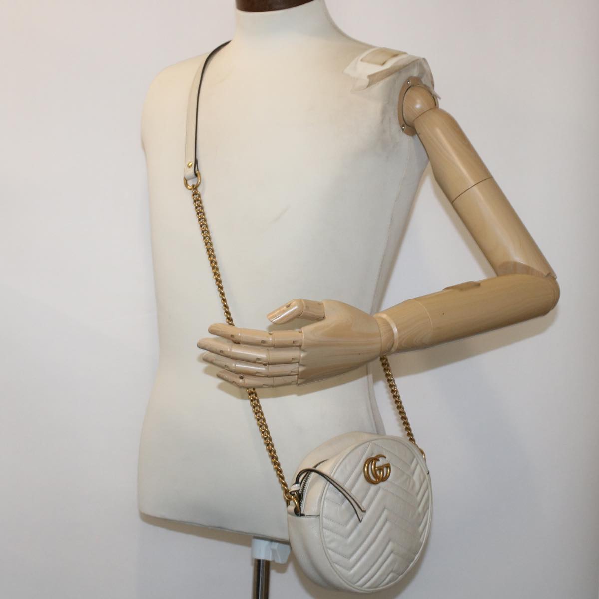 GUCCI GG Mormant Shoulder Bag Leather White 550154 bs7044