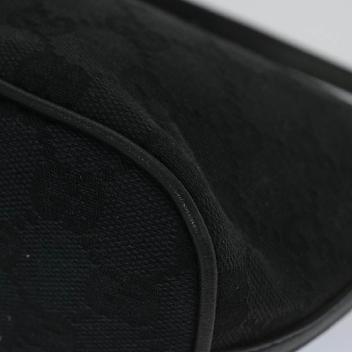 GUCCI GG Canvas Accessory Pouch Black 07198 bs9155