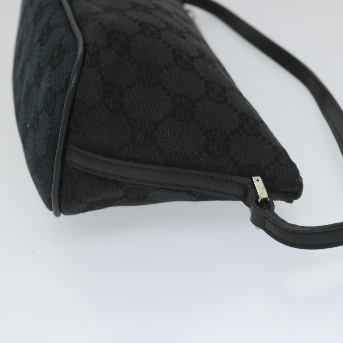 GUCCI GG Canvas Accessory Pouch Black 07198 bs9155