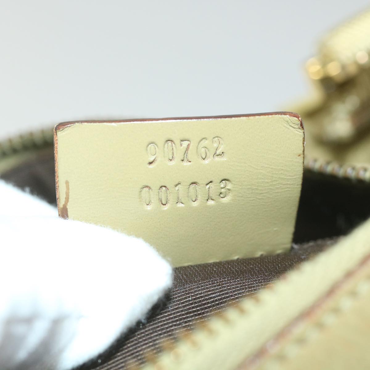 GUCCI GG Canvas Shoulder Bag Khaki 90762 bs9937