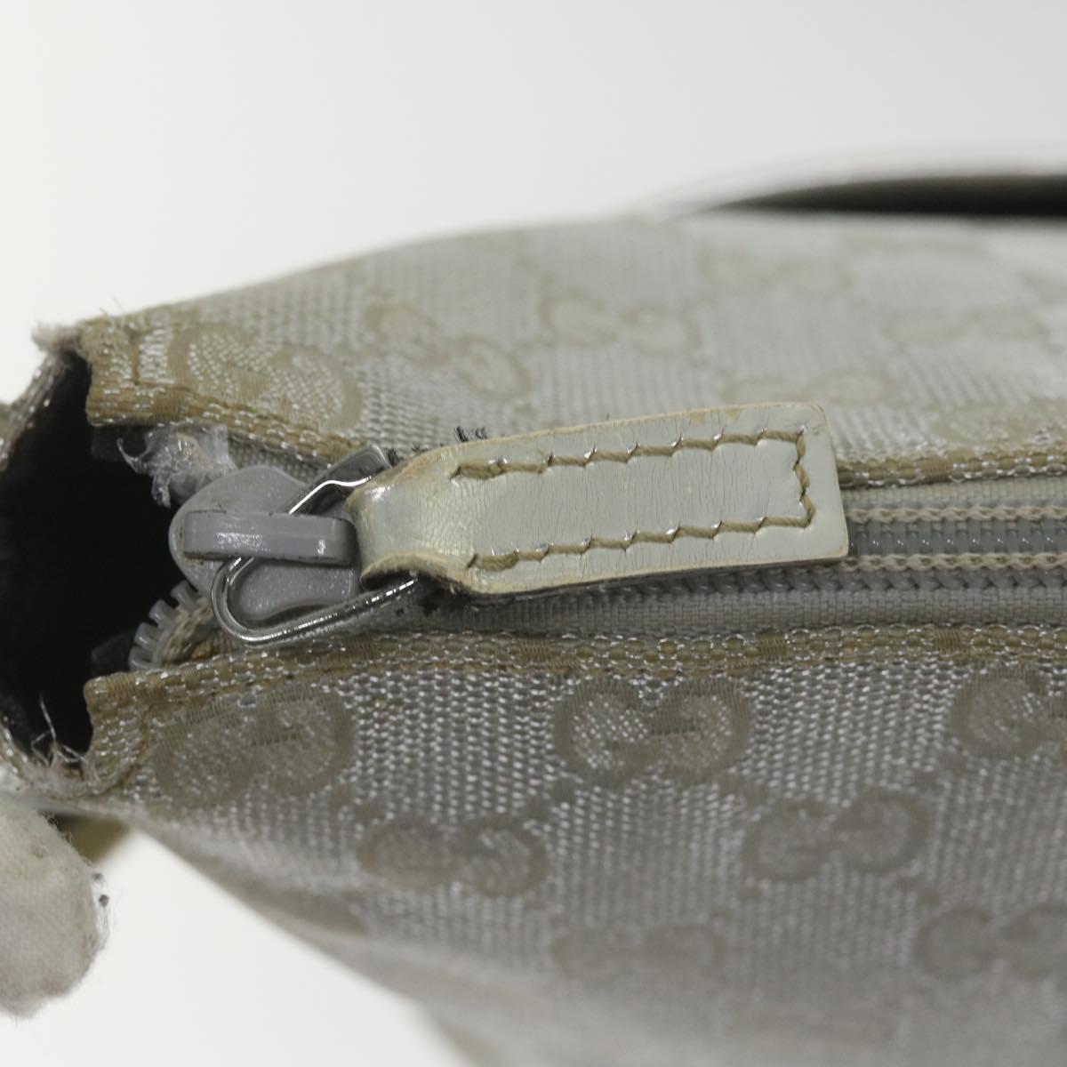 GUCCI GG Canvas Shoulder Bag Canvas Silver bs9991