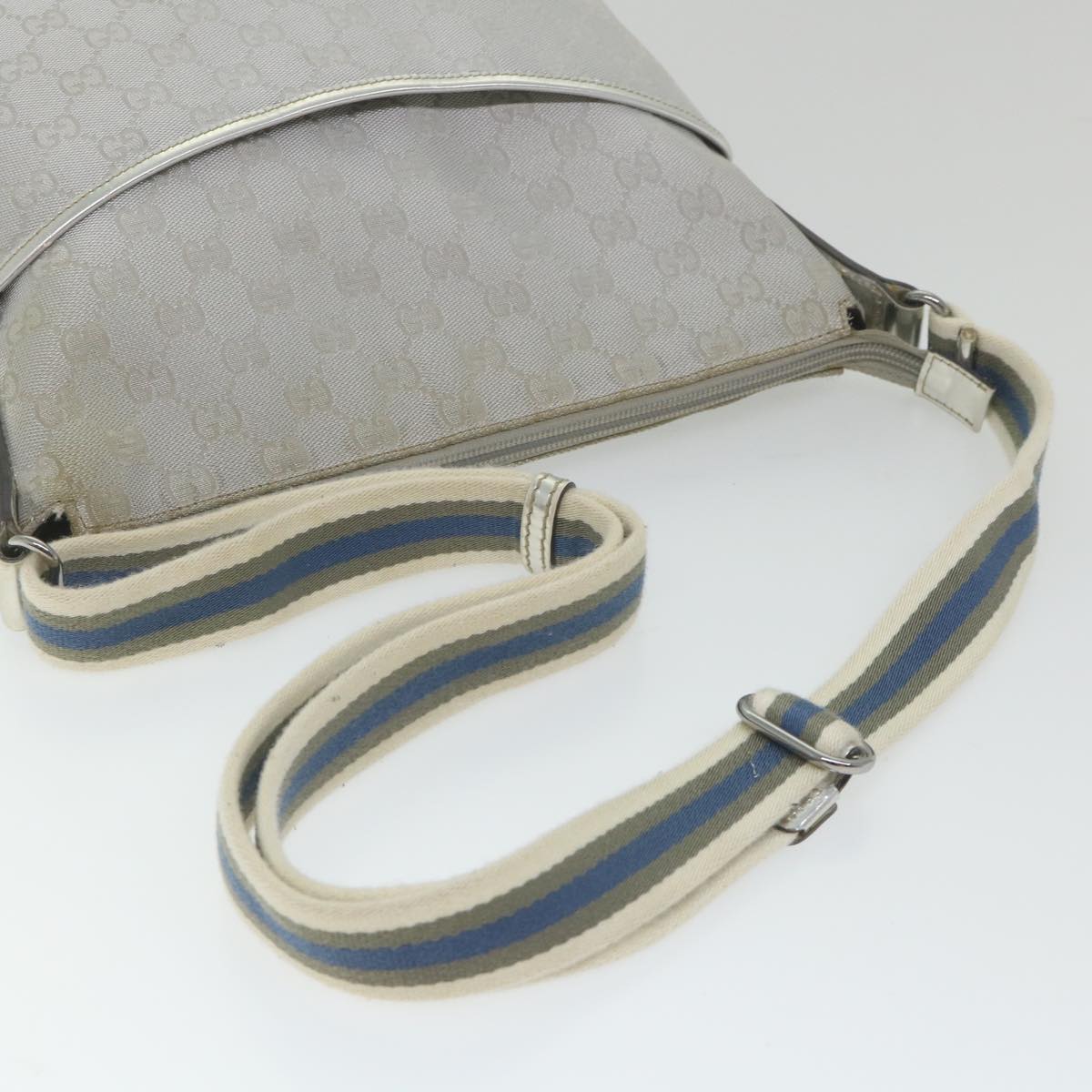GUCCI GG Canvas Shoulder Bag Canvas Silver bs9991