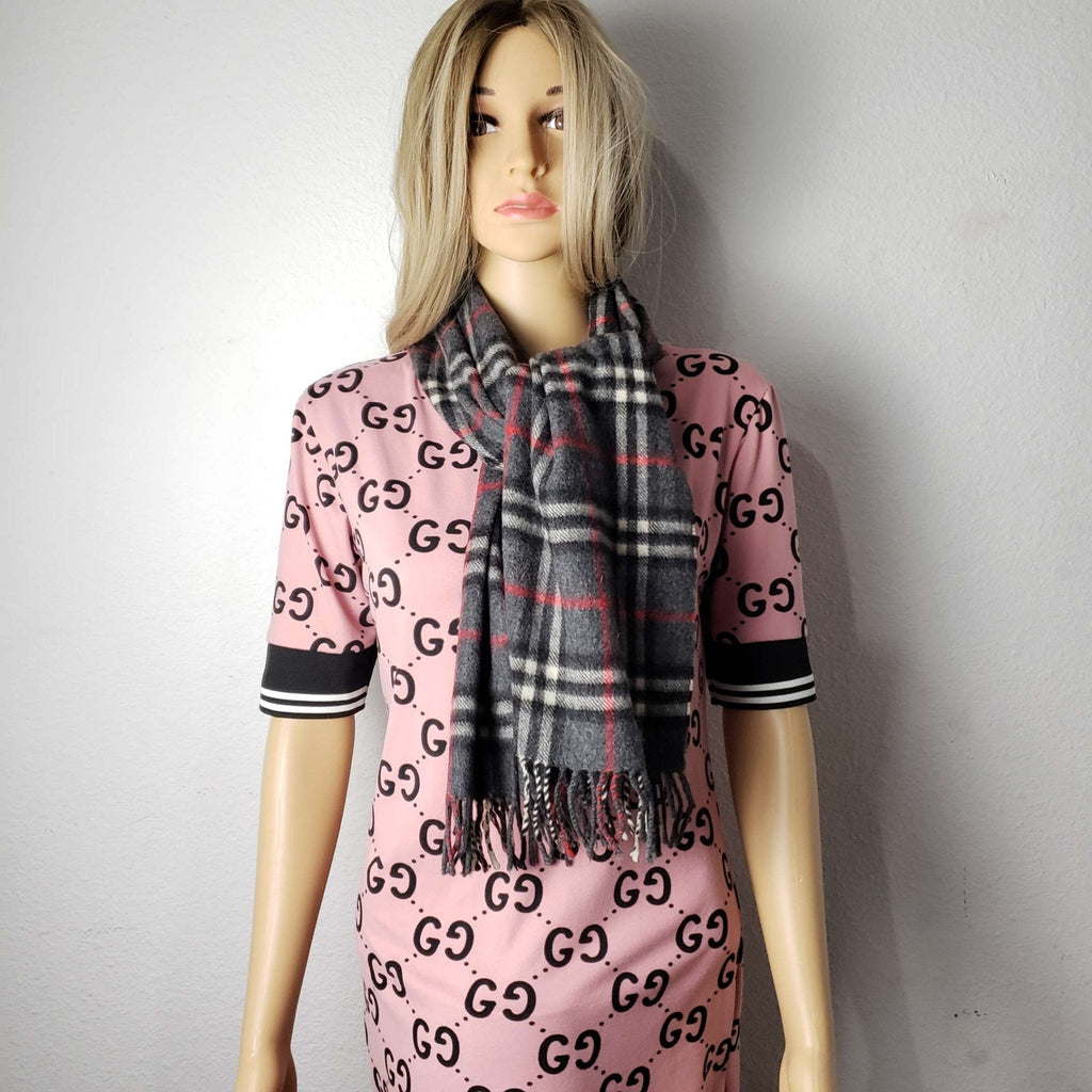 Burberry Classic Scarf 100% Cashmere