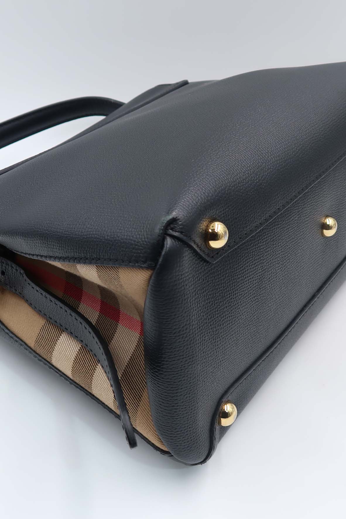 House Check Camberley Bag Navy, Brown