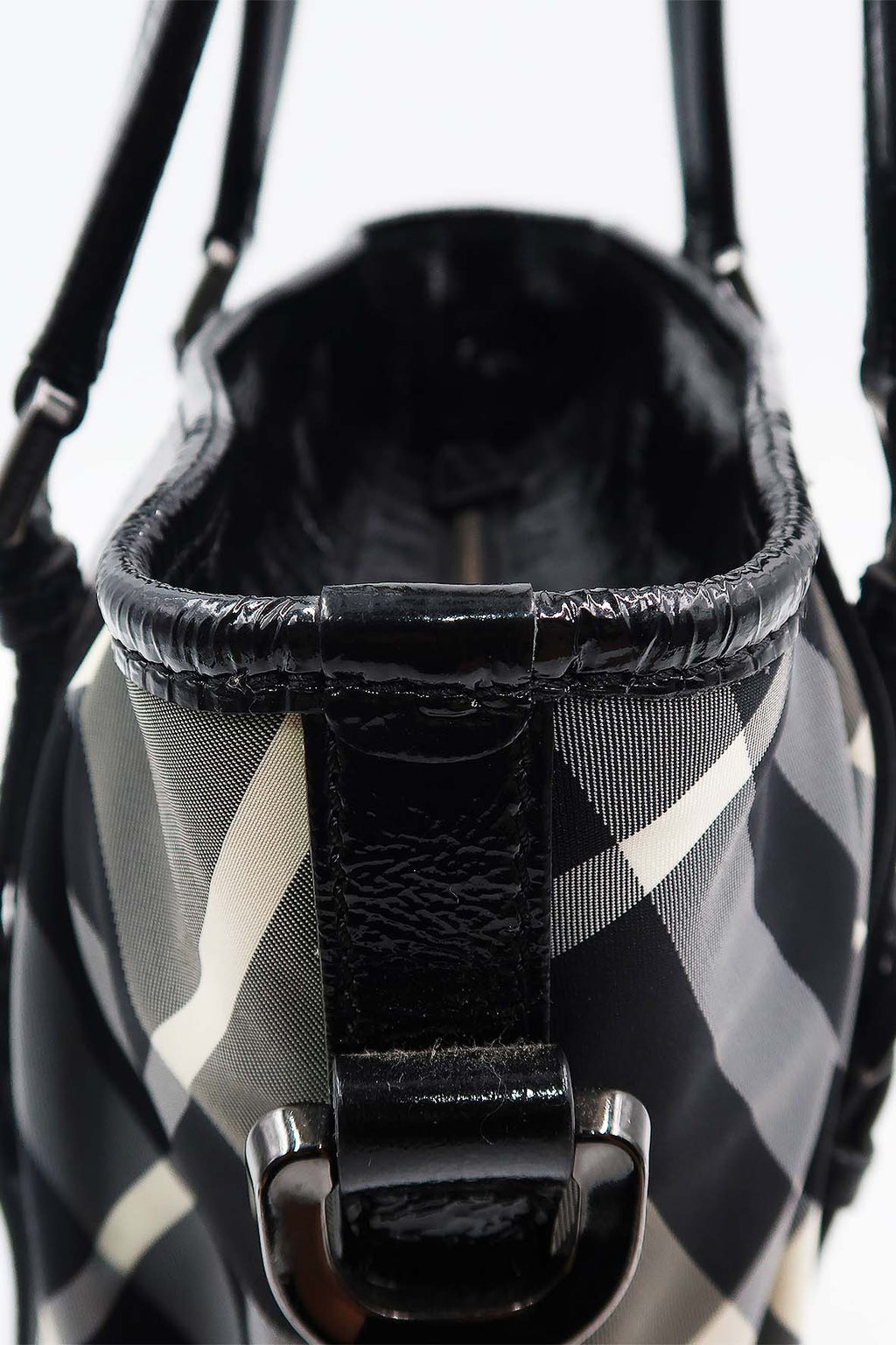 Lowry Beat Check Tote Black