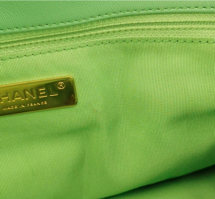 Preloved Chanel 19 Large Bag Green 24062178756265