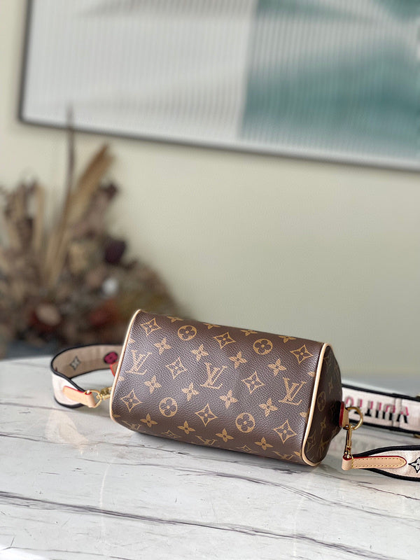Fashion Lu-Vi bags - 4878