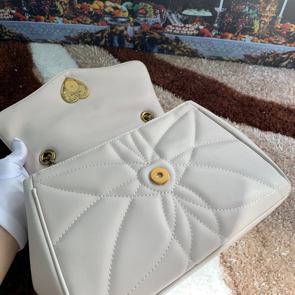 GLAMI MeGLAMIum Devotion Shoulder Bag In Quilted Nappa White For Women 10.2in/26cm GLAMI