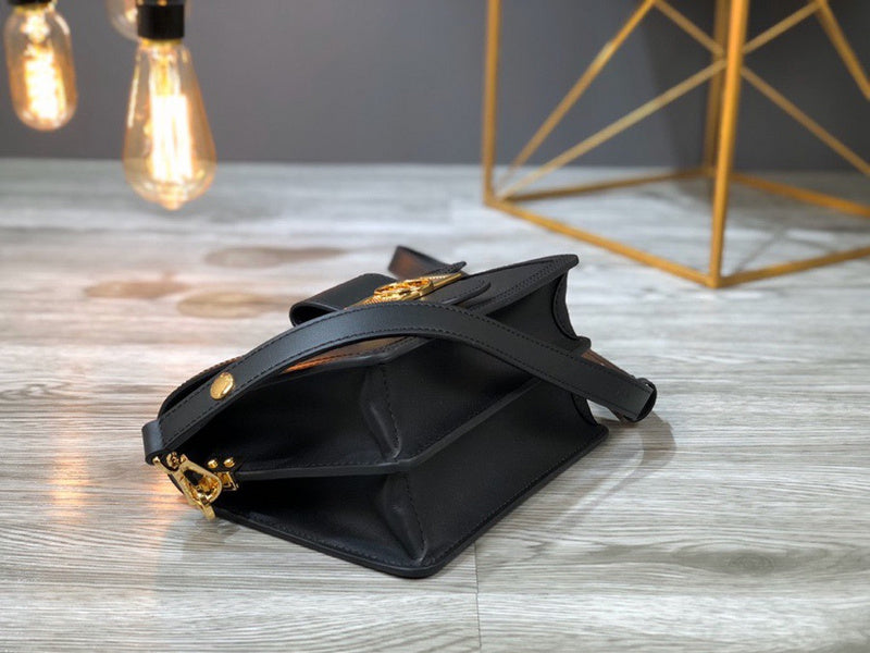 LOV2 Bags - Luxurious Bags  1829