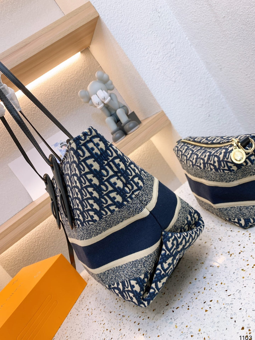 EN - New Lux Bags DIR 348