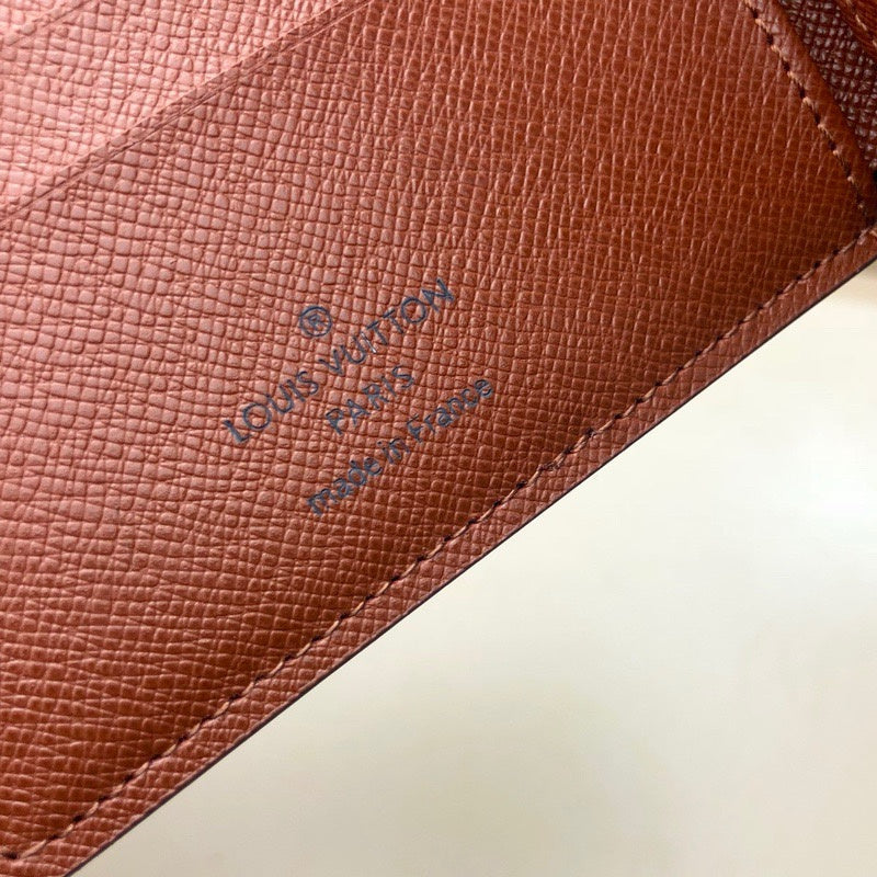 LOV2 Bags - Luxurious Bags  2414
