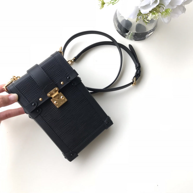 LOV2 Bags - Luxurious Bags  1610