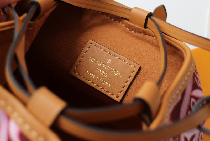 LOV2 Bags - Luxurious Bags  1590