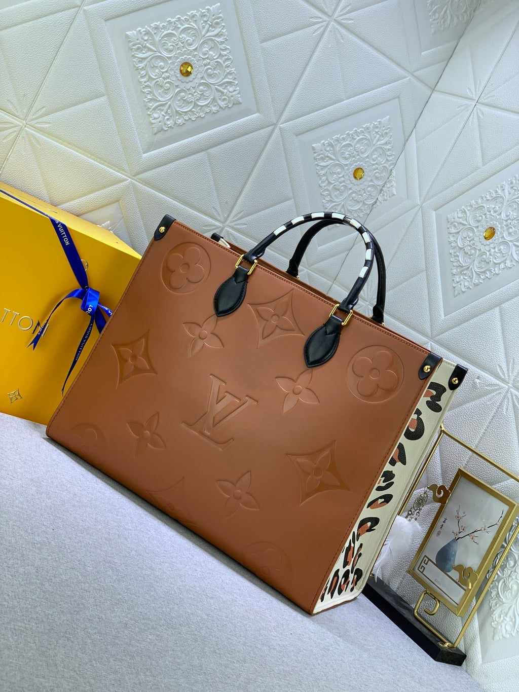 EN - Luxury Bags LUV 752