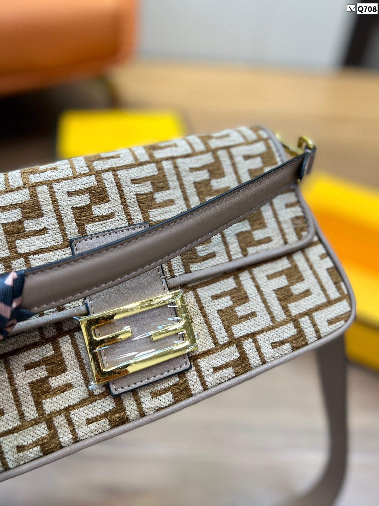 EN - New Lux Bags FEI 267