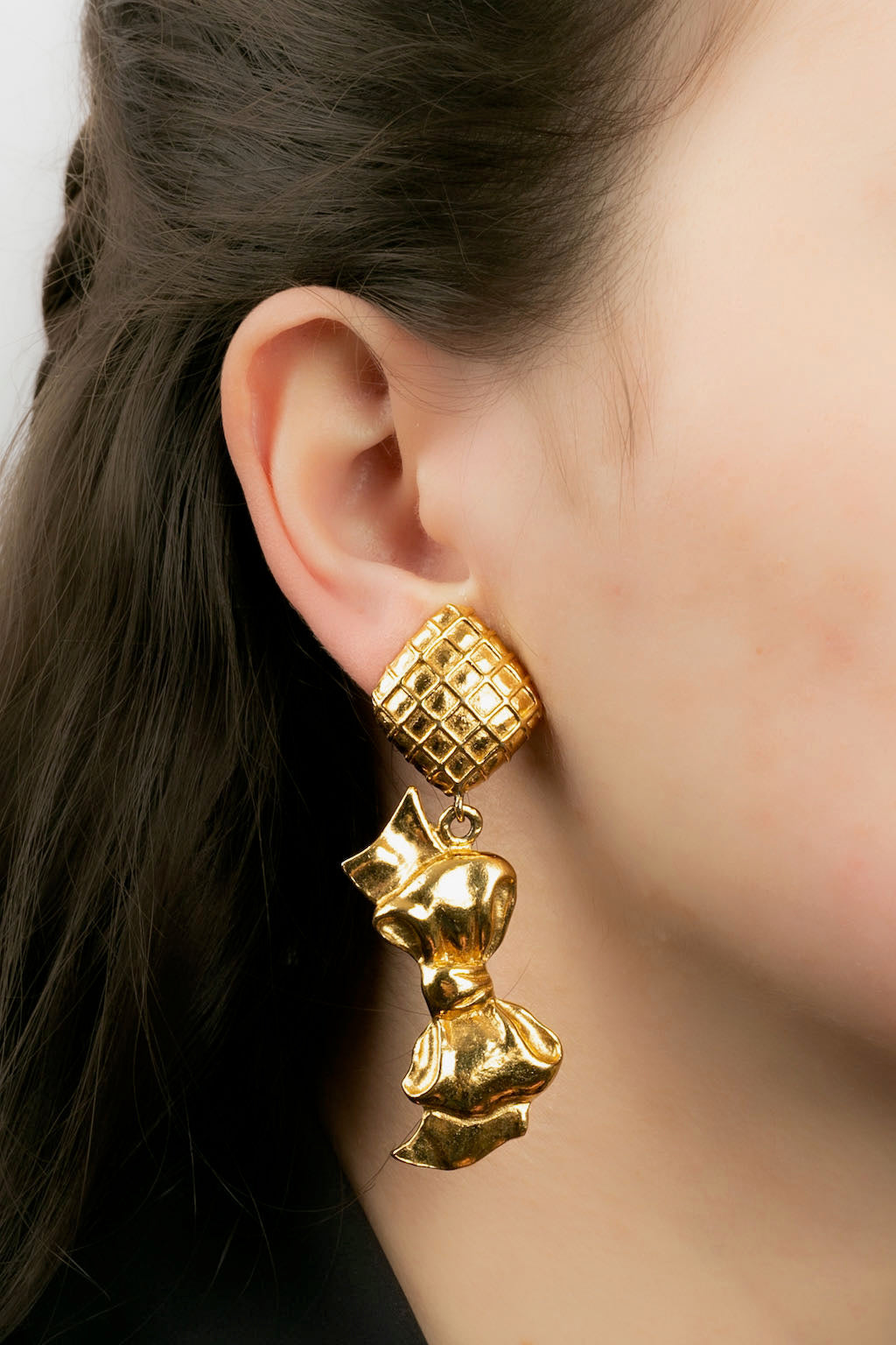 Boucles d'oreilles dorÃƒÆ’Ã‚Â©es Chanel