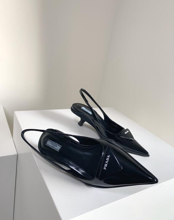 GlamyWomen Shoes - 700