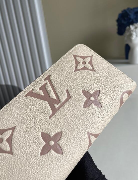 SAMC - Mix Wallets - 070