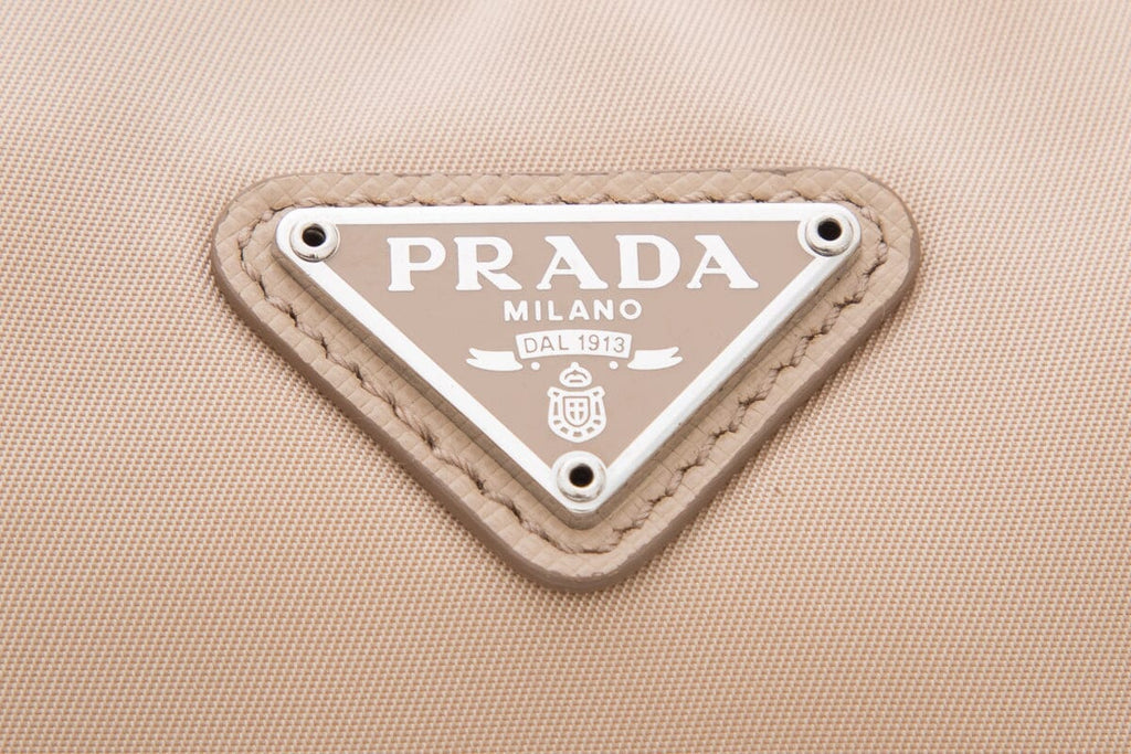 Prada Re-Edition 2000 Hobo Tessuto Nylon Handbag