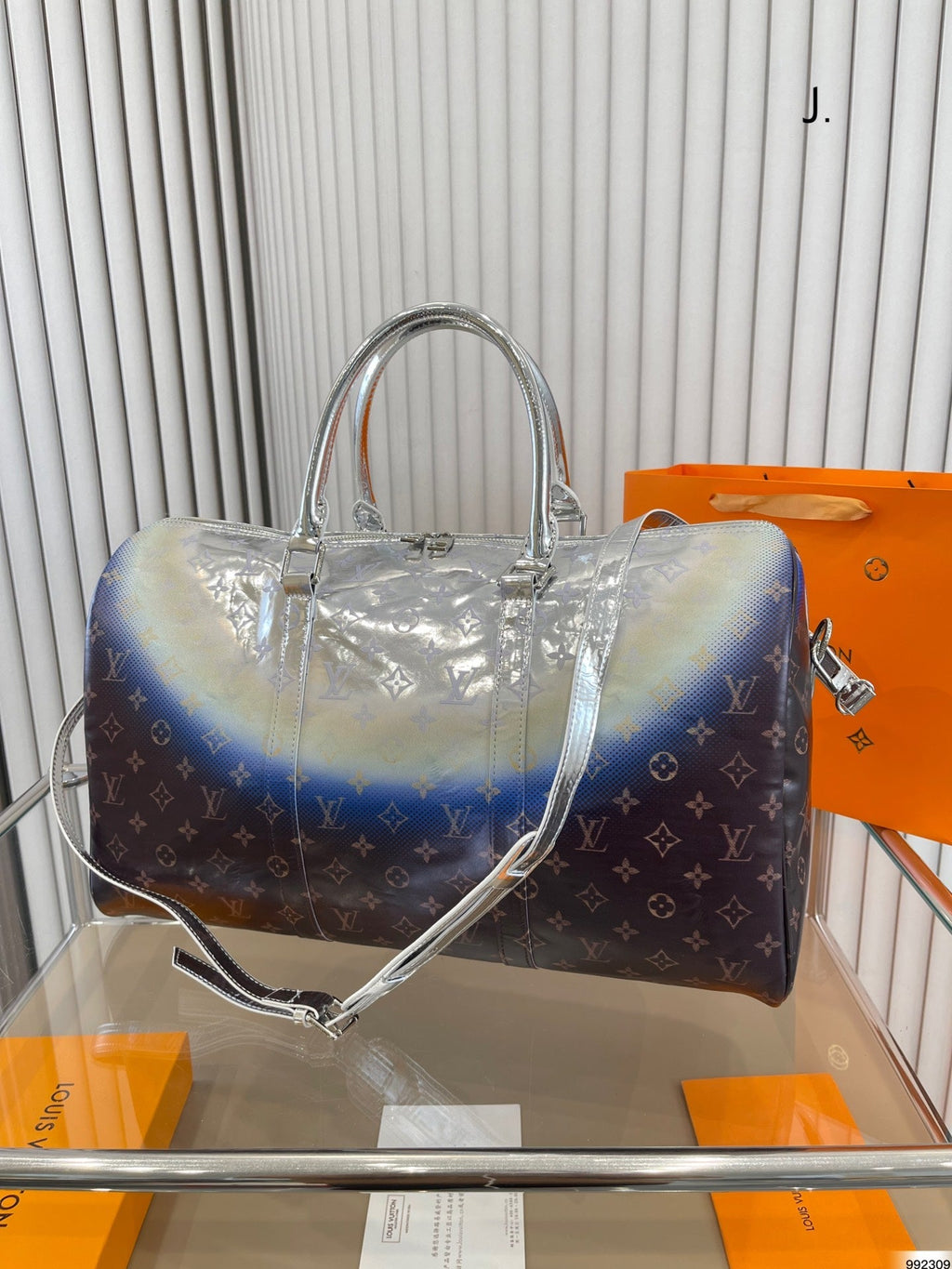 EN - New Arrival Bags LUV 657