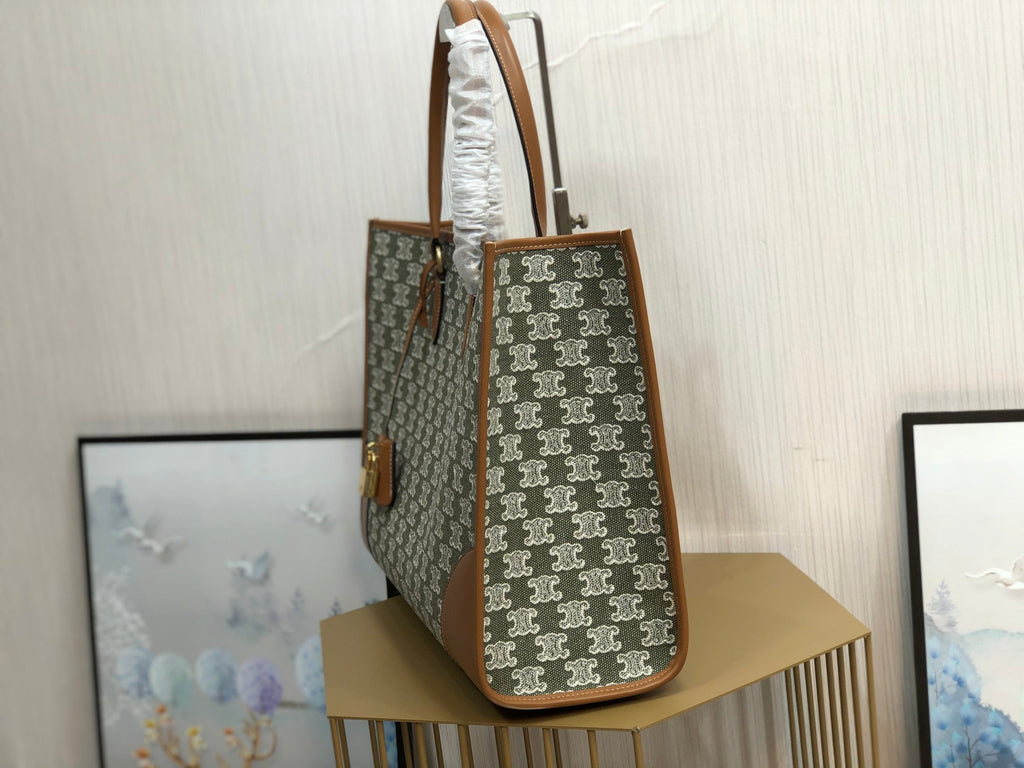 GLAMI Horizontal Cabas In Textile With Triomphe Embroidery Khaki For Women 17in/43cm 197002CS8.15KH