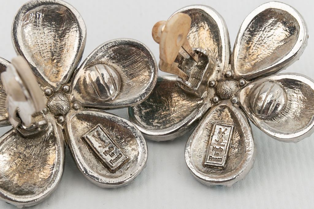 Boucles d'oreilles fleurs Yves Saint Laurent